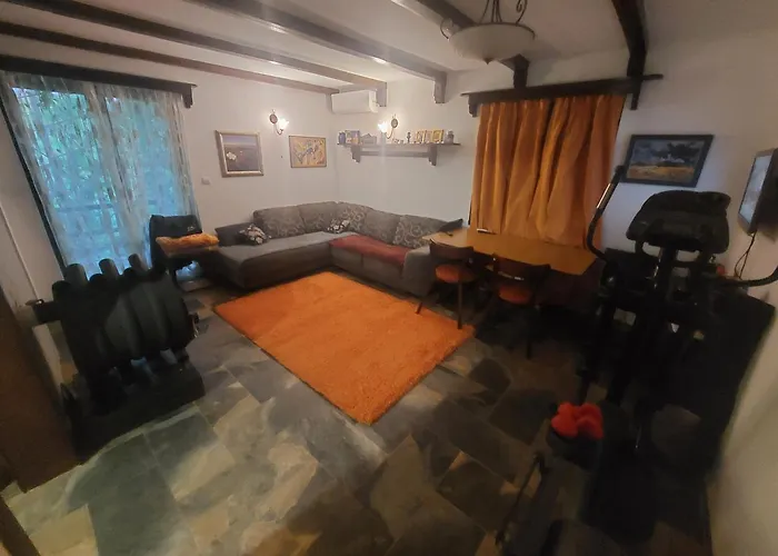 Sumski Raj Tatil Evi Lipovica